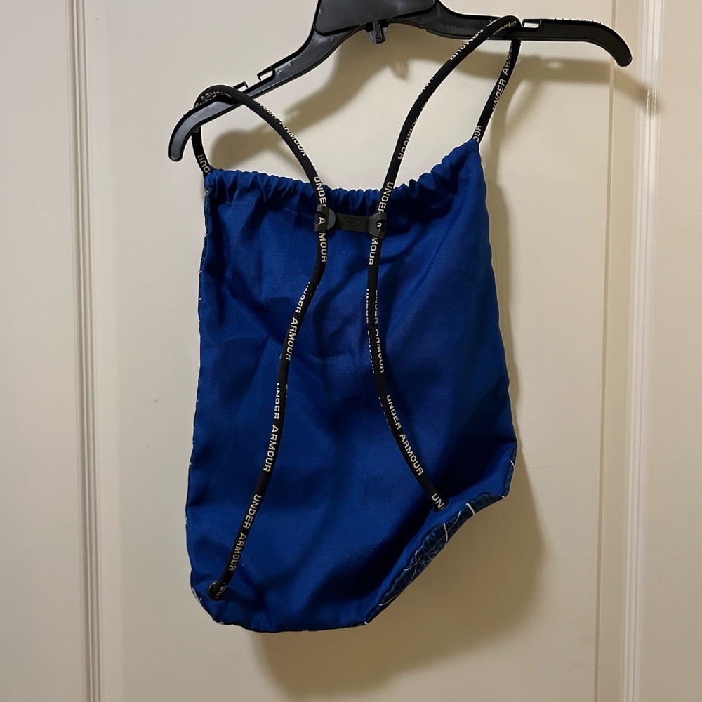 🌟4/$25Under Armour drawstring backpack - Picture 4 of 4